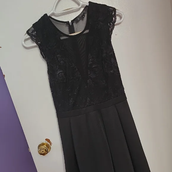 Dynamite | Dresses | Dynamite Elegant Black Midi Dress | Poshmark
